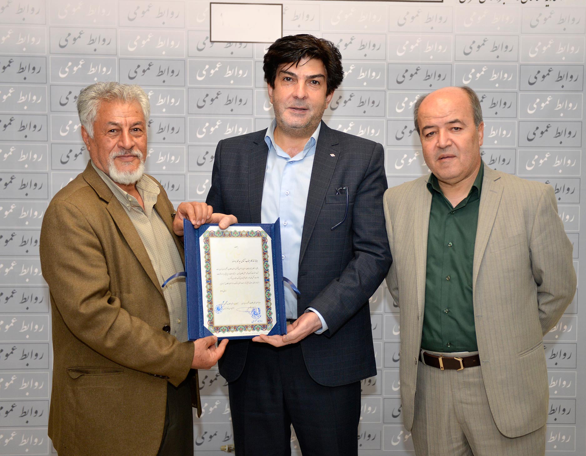مراسم تجلیل از خانواده معظم شهدا جهت تدوین کتاب تذکره صنفی