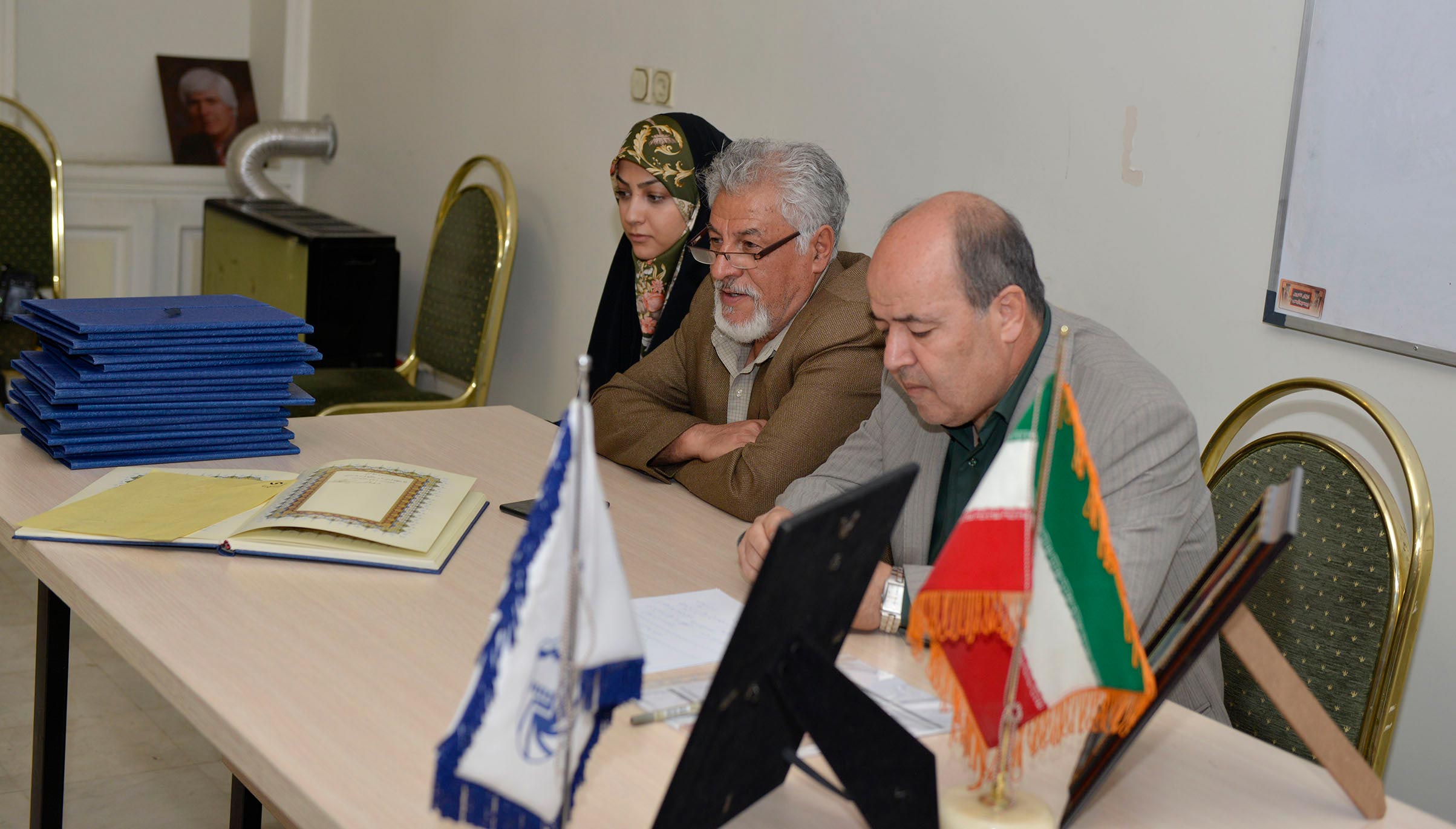 مراسم تجلیل از خانواده معظم شهدا جهت تدوین کتاب تذکره صنفی